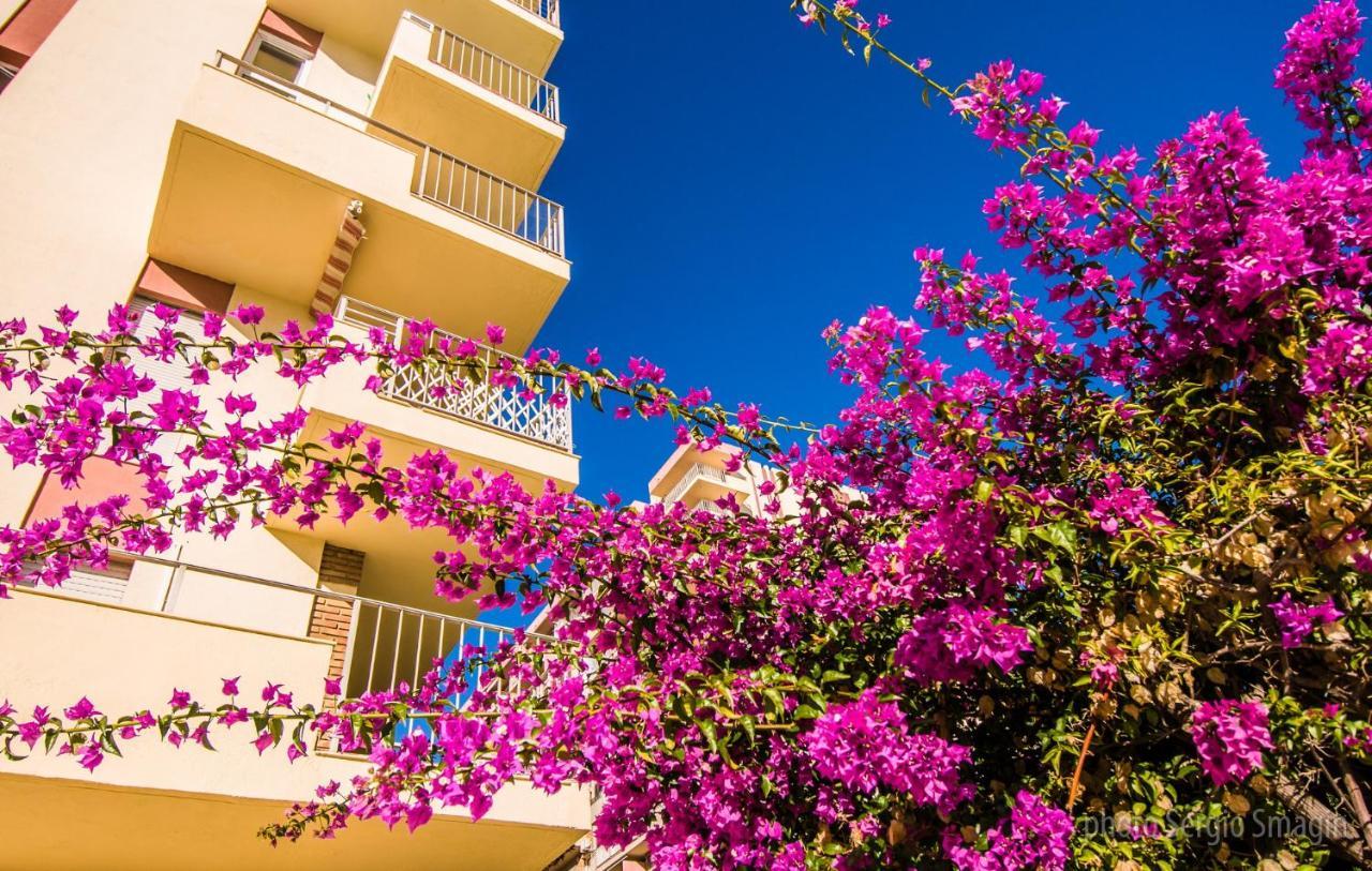 137 Minerva Apartamentos - Vista Al Mar - Piscina Y Playa - Cercano A Tren, Restaurantes Y Tiendas Benalmadena Ngoại thất bức ảnh